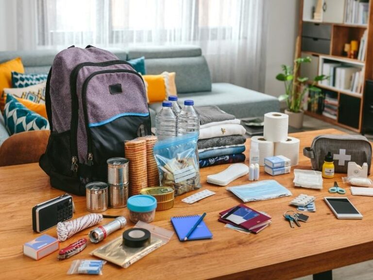 State Emergency Service Emergency Kit